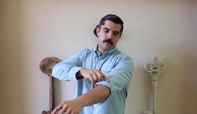 Come apparire alla moda senza spendere un centesimo per padroneggiare le possibilità del tuo guardaroba. Come rimboccarsi le maniche di una camicia: un modo semplice per dare stile al tuo look