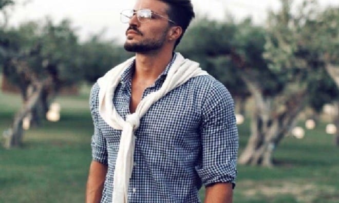 Come apparire alla moda senza spendere un centesimo per padroneggiare le possibilità del tuo guardaroba. Come rimboccarsi le maniche di una camicia: un modo semplice per dare stile al tuo look