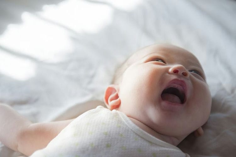 Die ersten Lebenstage eines Neugeborenen: Ratschläge eines Kinderarztes. Wie ein Neugeborenes aussehen sollte