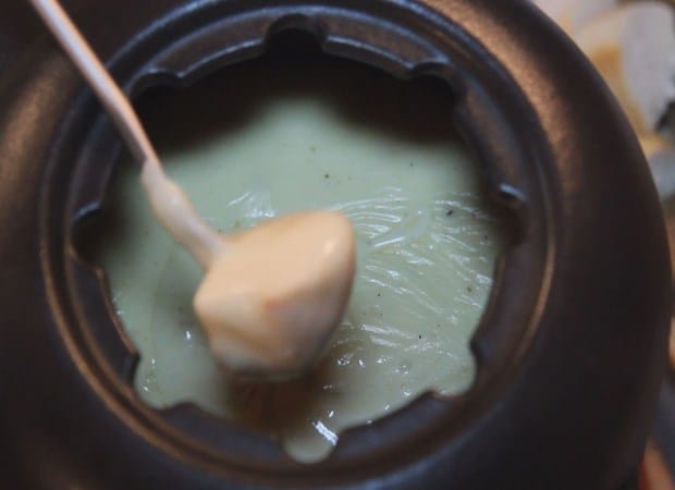 Fondue: parhaat reseptit. Klassinen fondue - viinissä valmistettu juusto