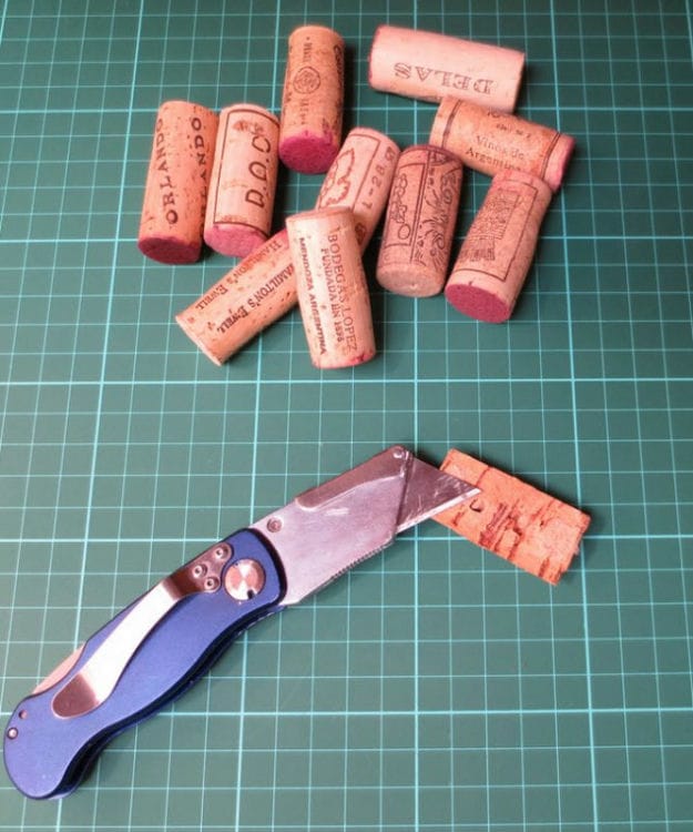 Bathroom cork - popular models, material selection features and tips for optimal cork selection. Airlock in the sewer: how to eliminate, what to do, why it forms