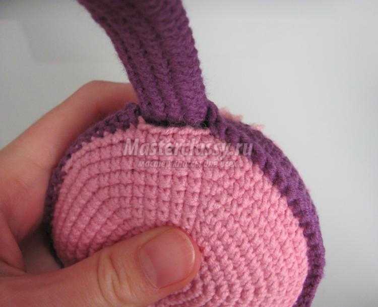 Teemme "kierretyn" langan gadgeteillemme ja laitteillemme. Kuinka vahvistaa kuulokkeita - suojaa johtoa murtumiselta