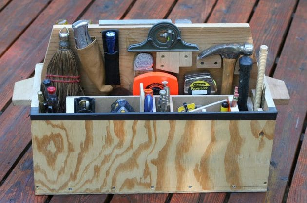 Cose utili che ogni uomo dovrebbe avere. Guardaroba maschile di base: elementi di base e suggerimenti per la selezione delle cose