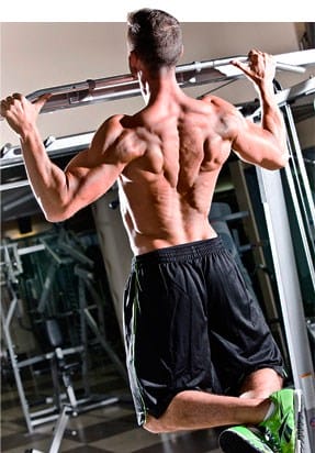 Pull-ups à prise large. Corriger les tractions à prise large - quels muscles travaillent, quels types et qu'est-ce qui peut être remplacé?