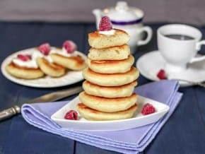 Süße Snacks in 5 Minuten für Neujahr 2020 ohne Backen. Eine Reihe von schnellen Rezepten für Snacks in 5 Minuten für jeden Tag zu Hause: Zutaten, Beschreibung.