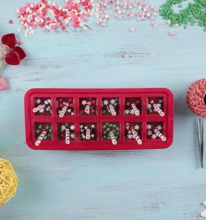 Süße Snacks in 5 Minuten für Neujahr 2020 ohne Backen. Eine Reihe von schnellen Rezepten für Snacks in 5 Minuten für jeden Tag zu Hause: Zutaten, Beschreibung.