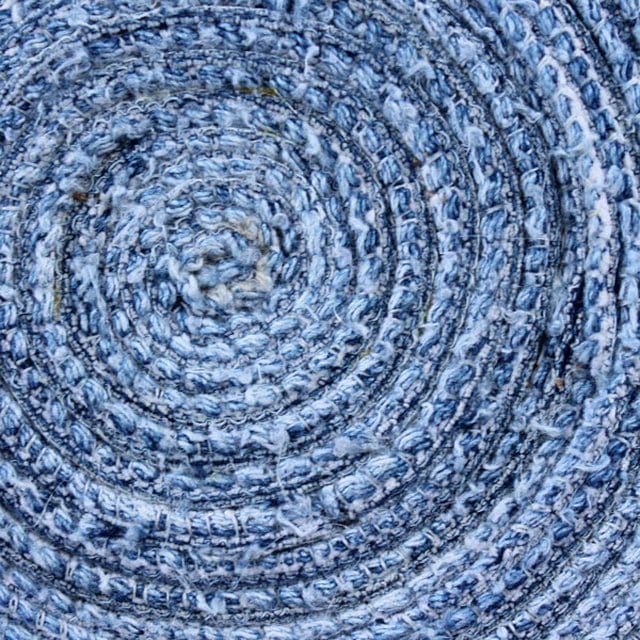 Eine magische Transformation alter Jeans: Ideen für Nadelfrauen. Wie macht man aus Jeans mit eigenen Händen einen Rock?