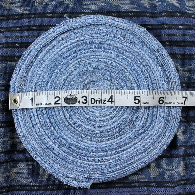 Eine magische Transformation alter Jeans: Ideen für Nadelfrauen. Wie macht man aus Jeans mit eigenen Händen einen Rock?