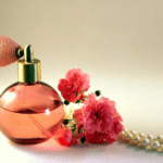 Eau de parfum: arom är viktigare än ord. Hur skiljer sig Köln från eau de toilette, vilket är bättre?