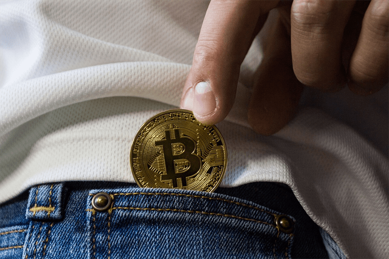 investimento di criptocurrency acquista commercio bitcoin e altcoins)