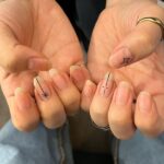 Ekte tatoveringer på negler: alt om den nye negletrenden