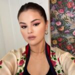 Enda mykere! Selena Gomez viste den mest fasjonable franske manikyren i 2022