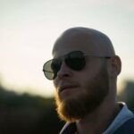 Гід з догляду за голеною головою